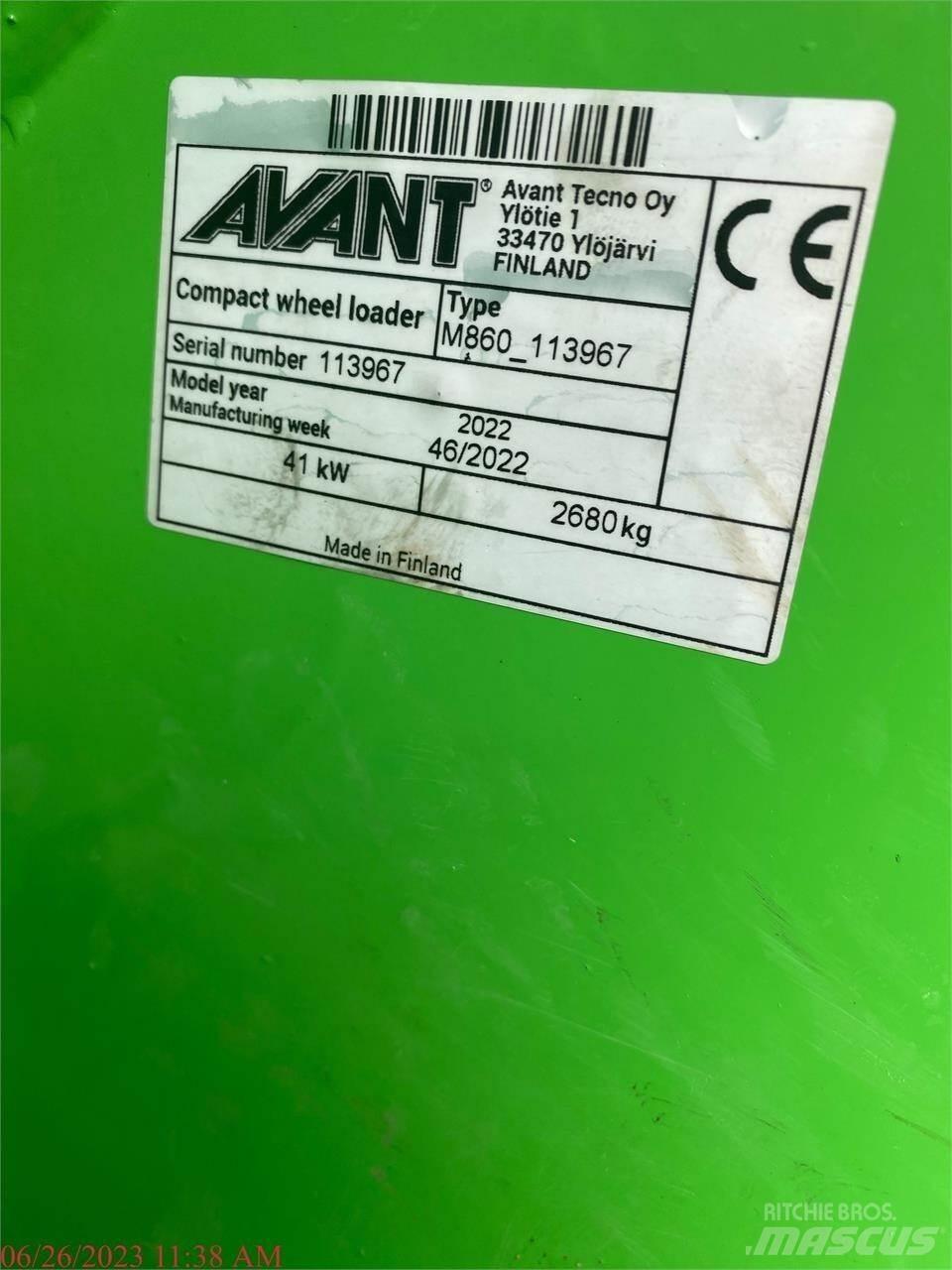 Avant 860I Kolové nakladače