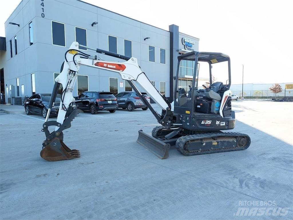 Bobcat E35R2 Mini rýpadla < 7t