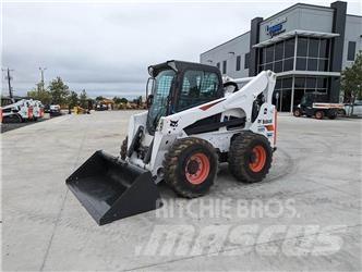 Bobcat S850 Smykem řízené nakladače