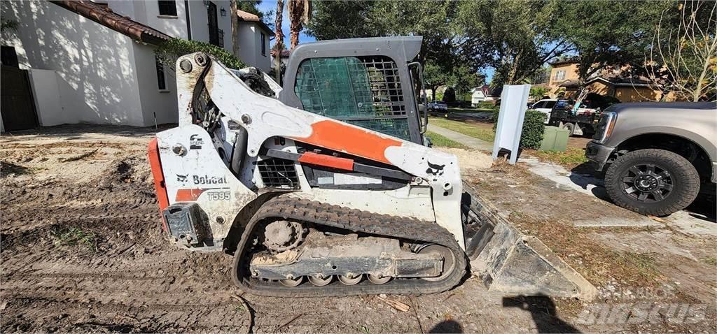 Bobcat T595 Smykem řízené nakladače