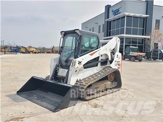 Bobcat T770 Smykem řízené nakladače