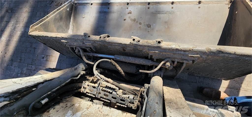 Bobcat T770 Smykem řízené nakladače