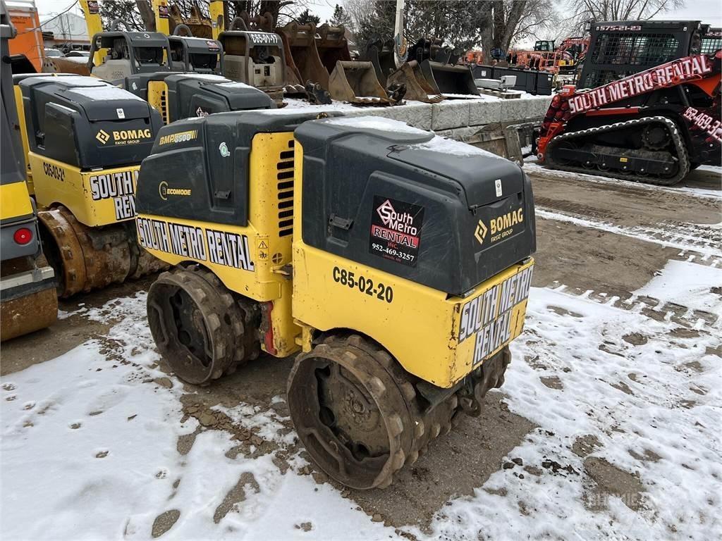 Bomag BMP8500 Vlečné vibrační válce