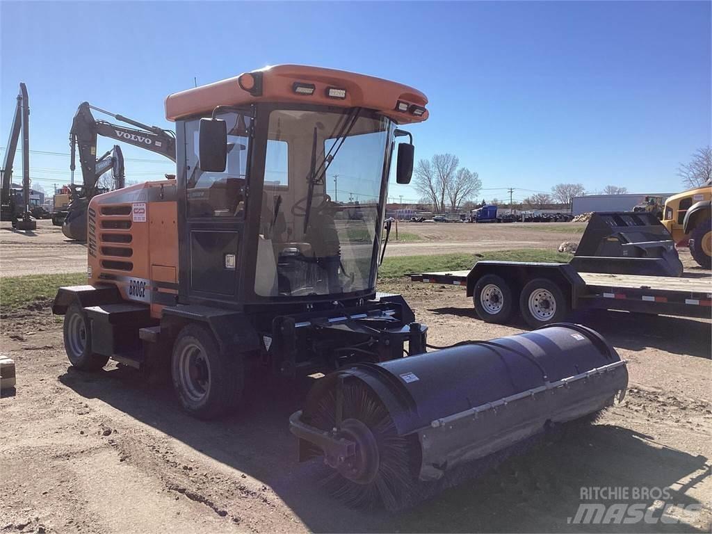 Broce FMJ470 Zametací stroje