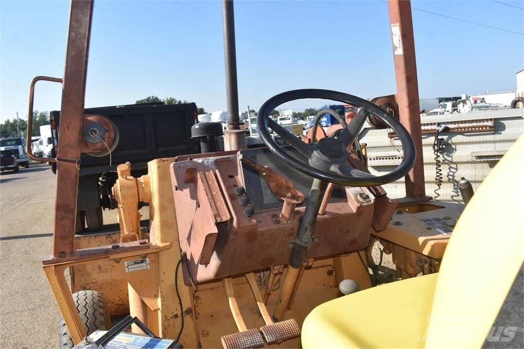 CASE 480FLL Kolové nakladače