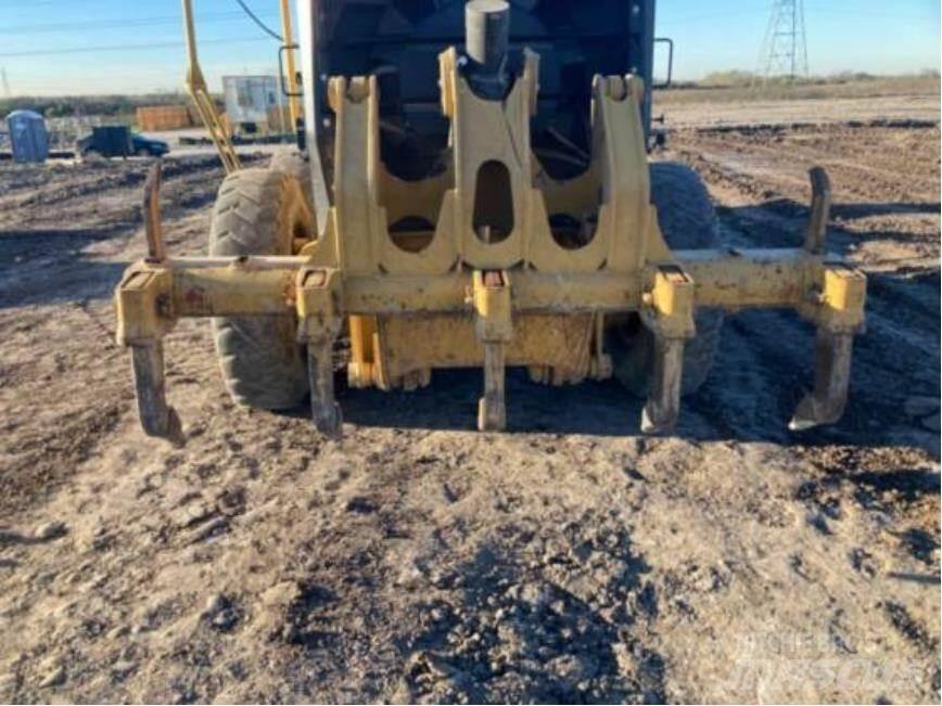 CAT 140M2 Grejdry