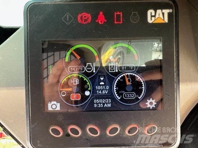 CAT 289D3 Smykem řízené nakladače