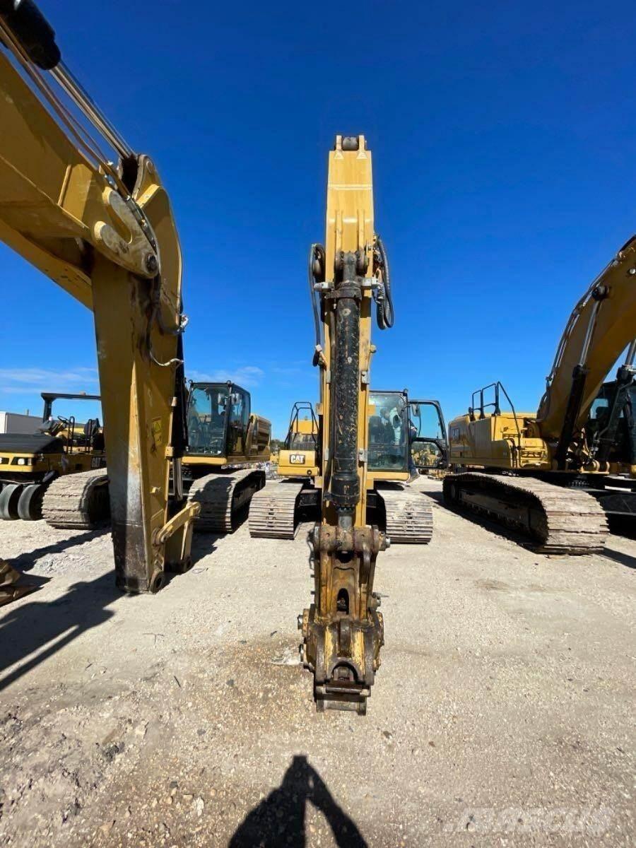 CAT 320 Pásová rýpadla