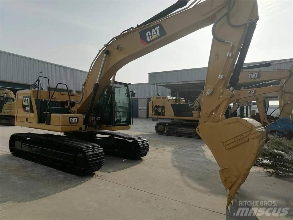 CAT 323 Pásová rýpadla