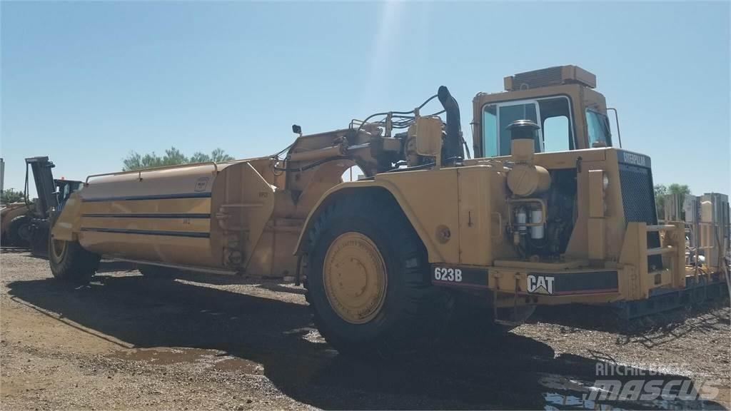 CAT 623B Cisternové přívěsy