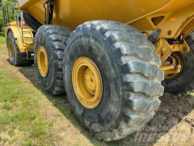 CAT 745 Kloubové dempry