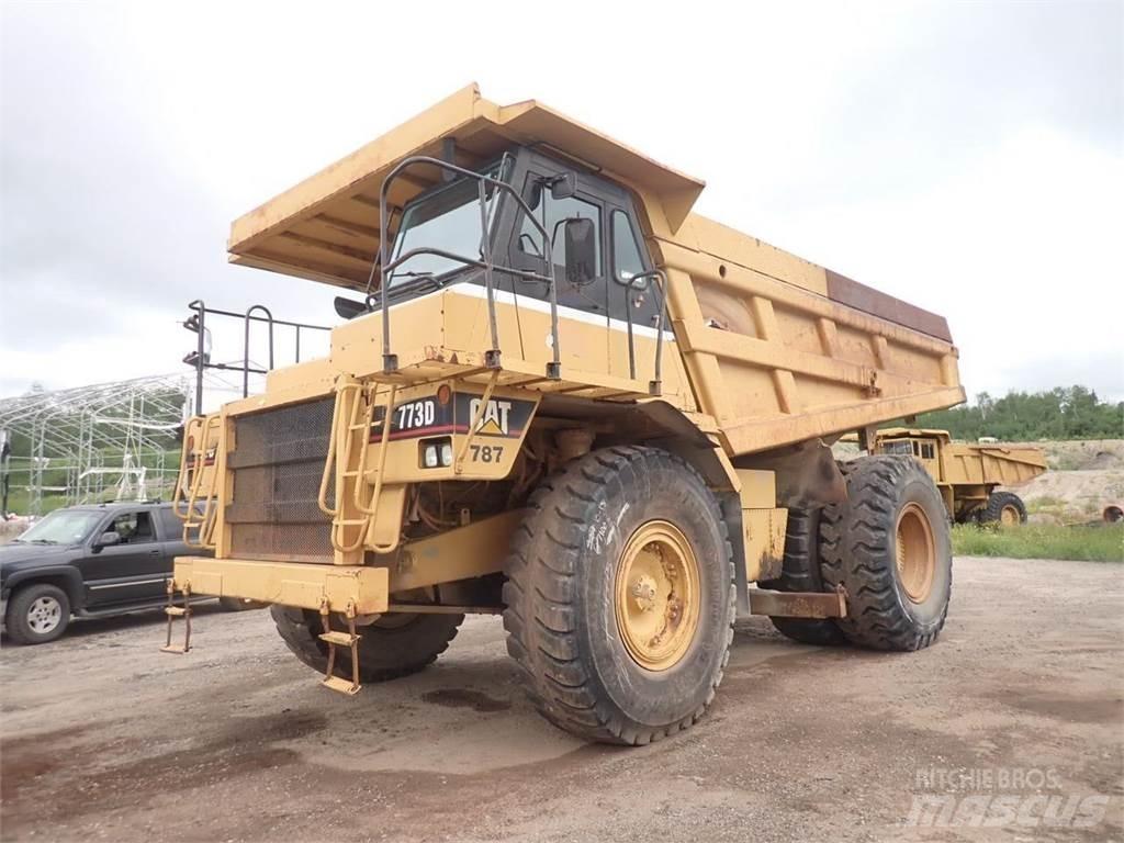 CAT 773D Kloubové dempry