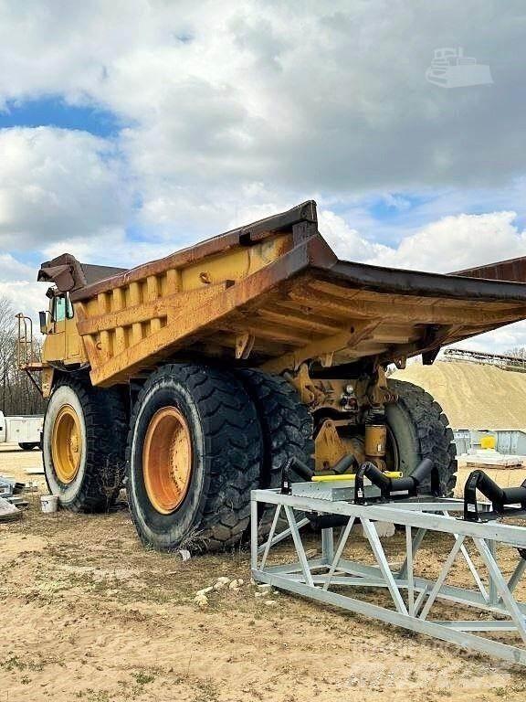 CAT 777B Kloubové dempry