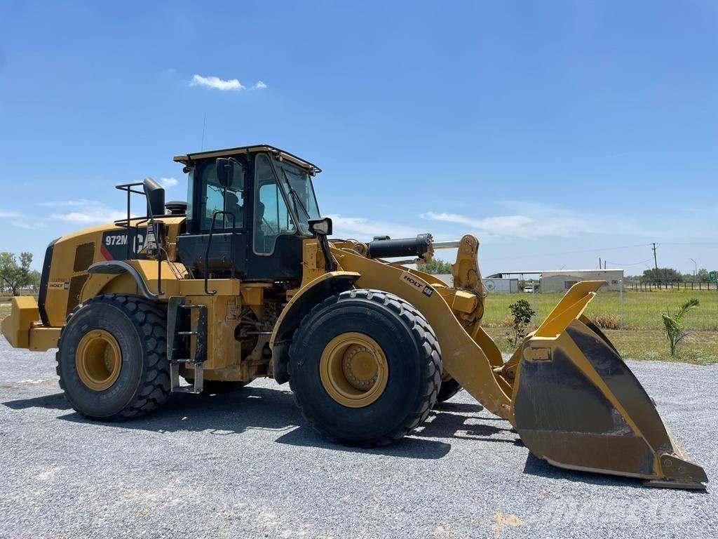 CAT 972M Kolové nakladače