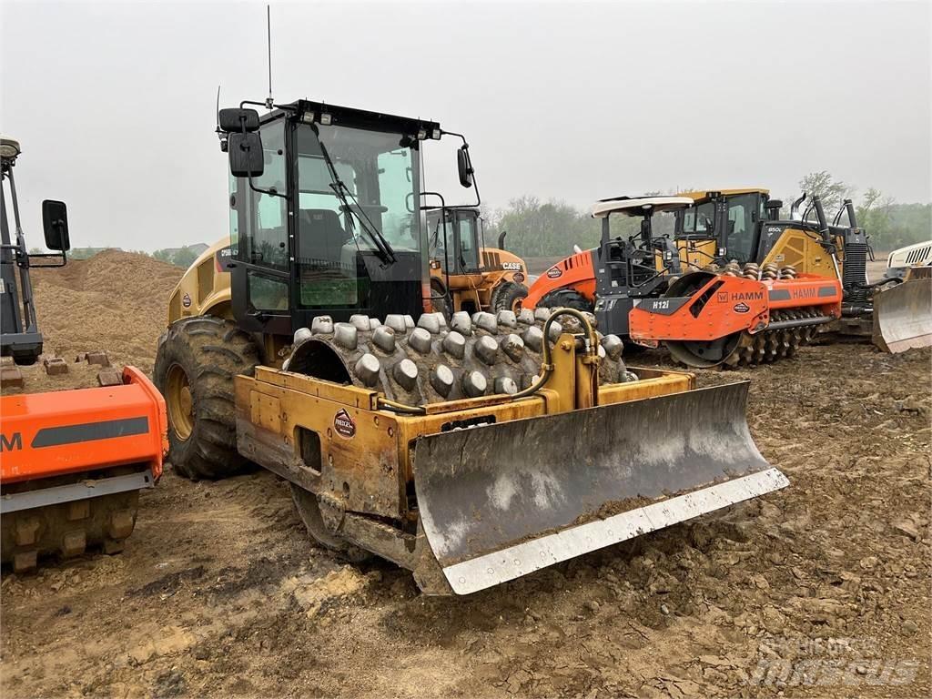 CAT CP56B Skládkové kompaktory