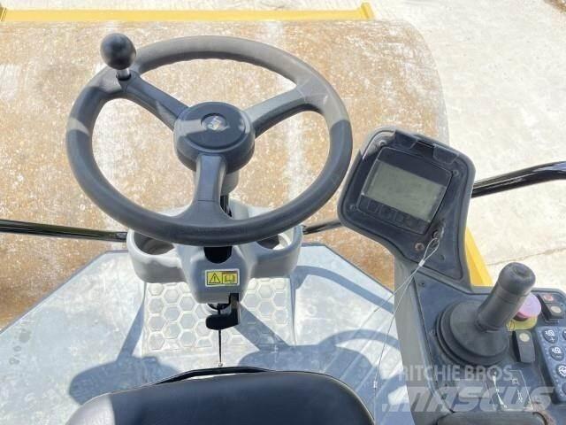 CAT CS54B Tandemové válce