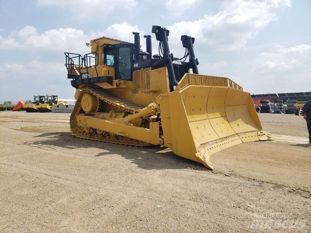 CAT D10T Pásové dozery
