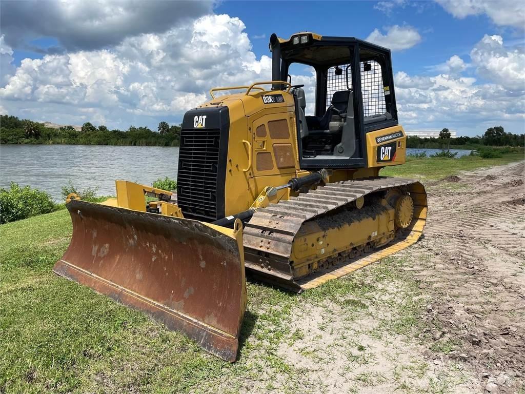 CAT D3K2 LGP Pásové dozery