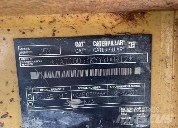CAT D5K LGP Pokladače potrubí