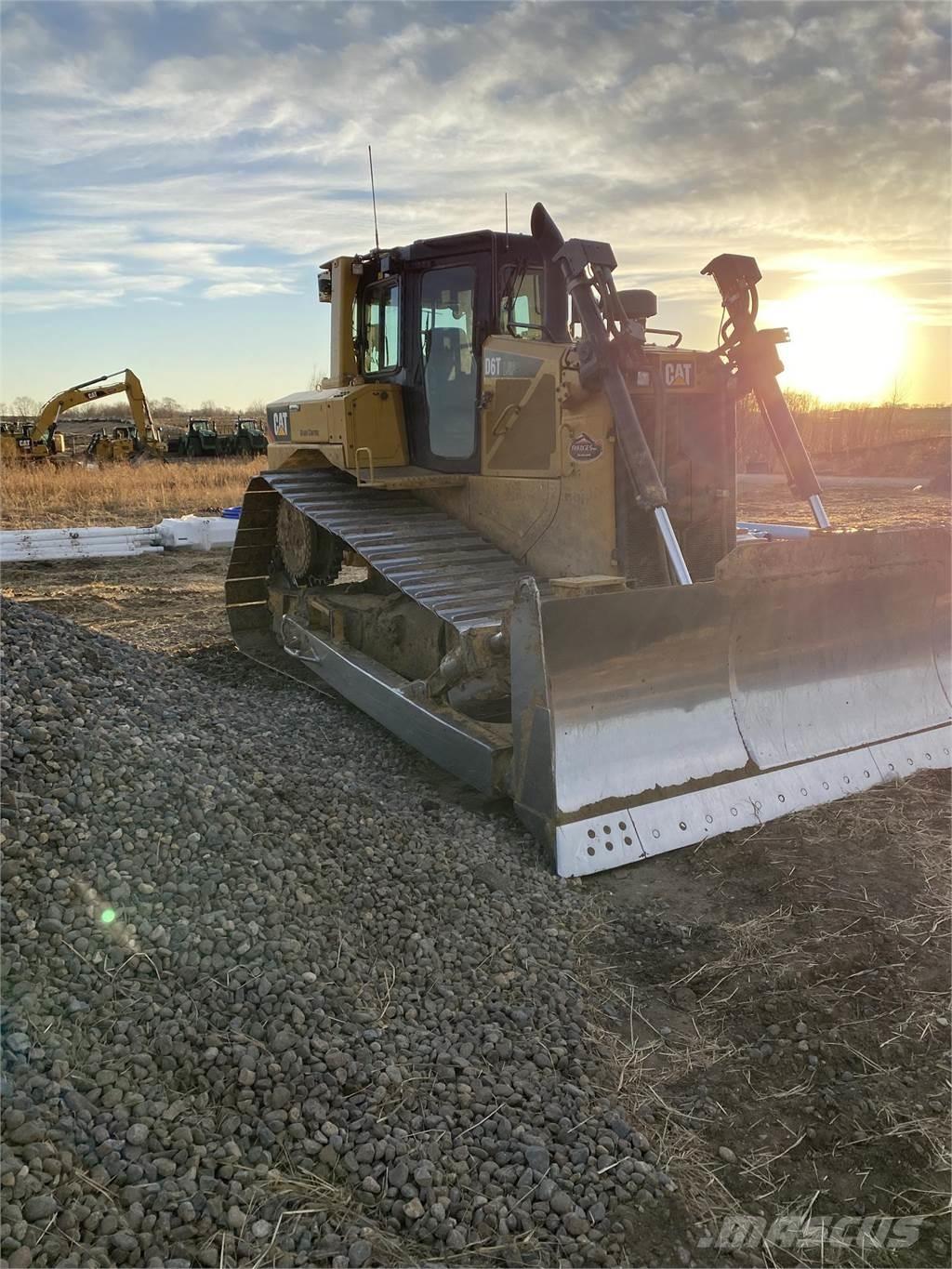 CAT D6T LGP Pásové dozery