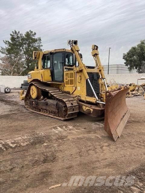 CAT D6T XW Pásové dozery