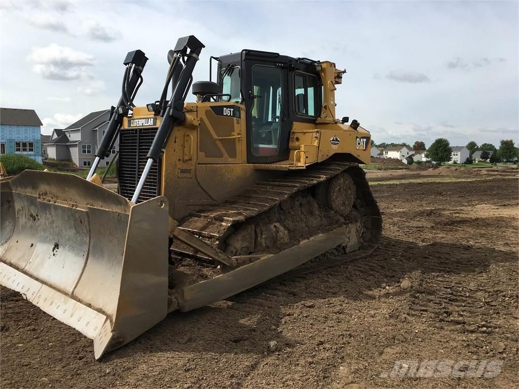 CAT D6T XW Pásové dozery