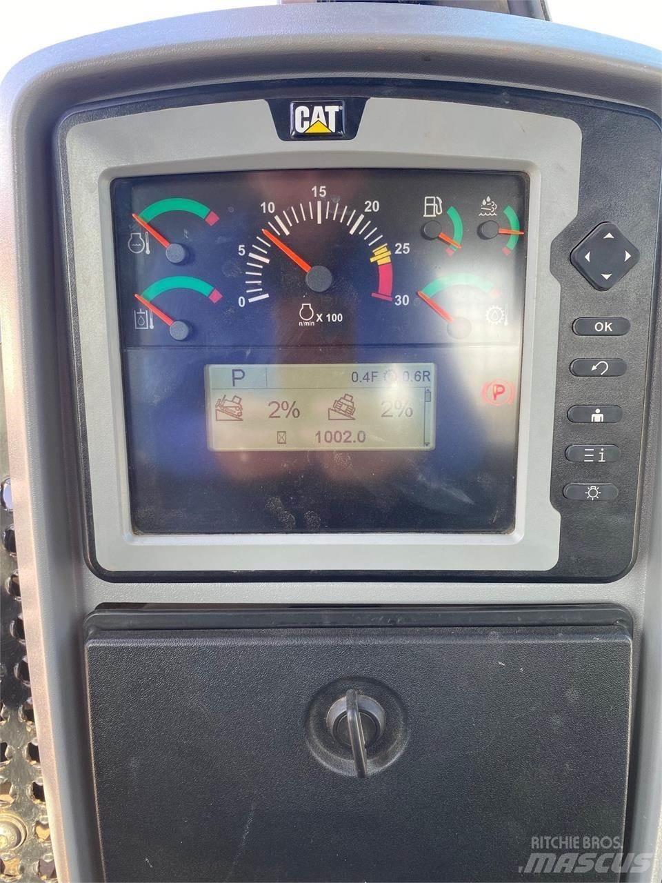 CAT D7E LGP Pásové dozery