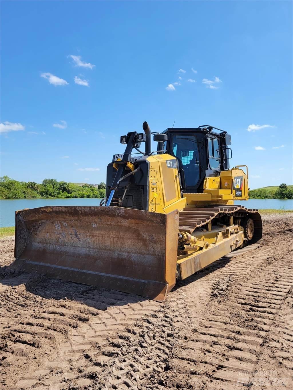 CAT D7E LGP Pásové dozery