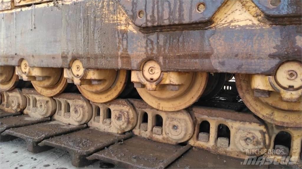 CAT D9H Pásové dozery