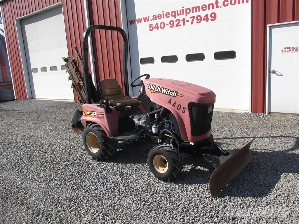 Ditch Witch RT30 Rýhovače