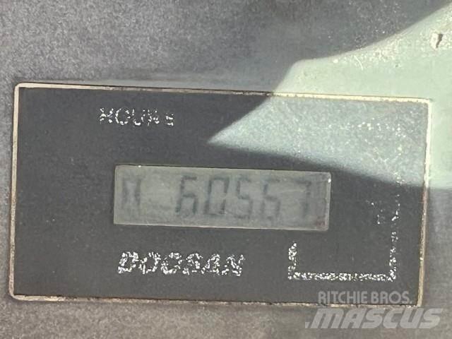 Doosan DX225 LC Pásová rýpadla