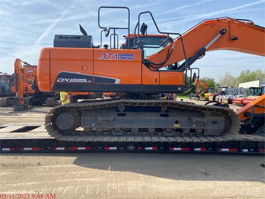 Doosan DX225 LC-5 Pásová rýpadla