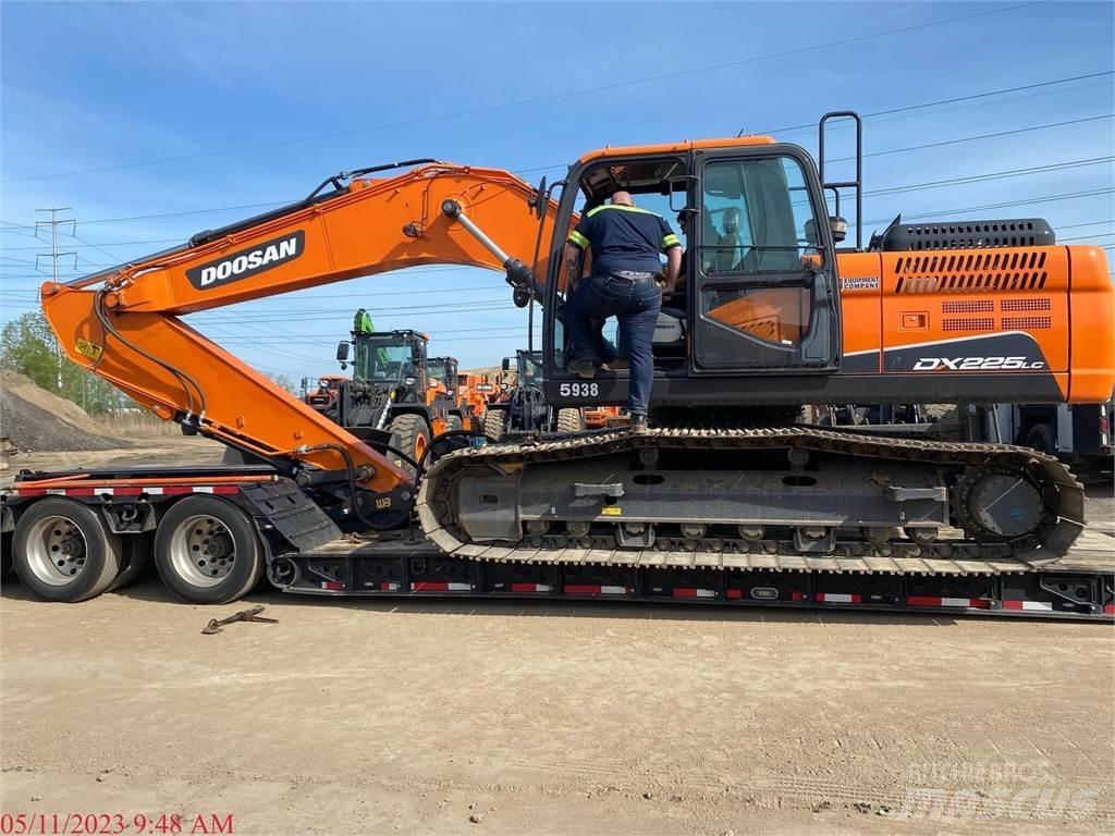 Doosan DX225 LC-5 Pásová rýpadla