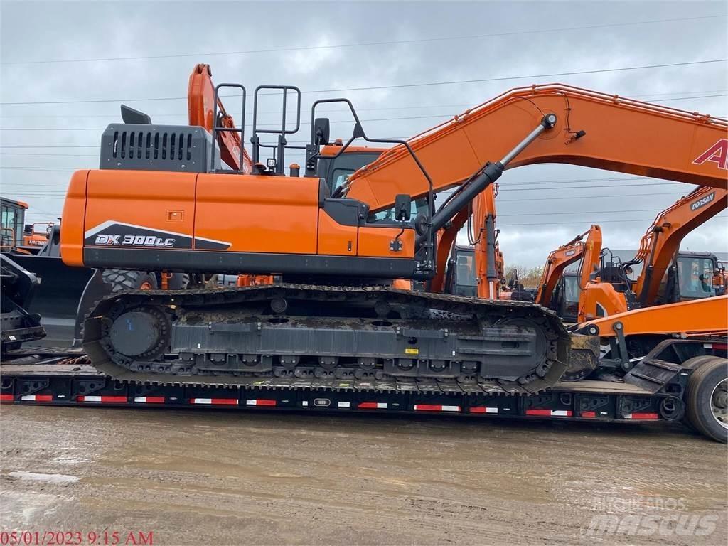 Doosan DX300 LC Pásová rýpadla