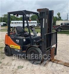 Doosan G25P-5 Další
