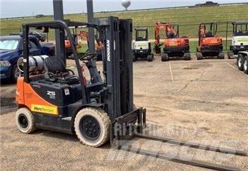 Doosan G25P-5 Další
