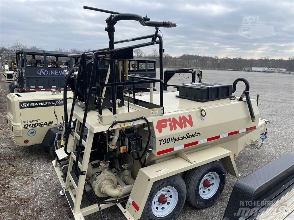 Finn T90T Mechanické secí stroje