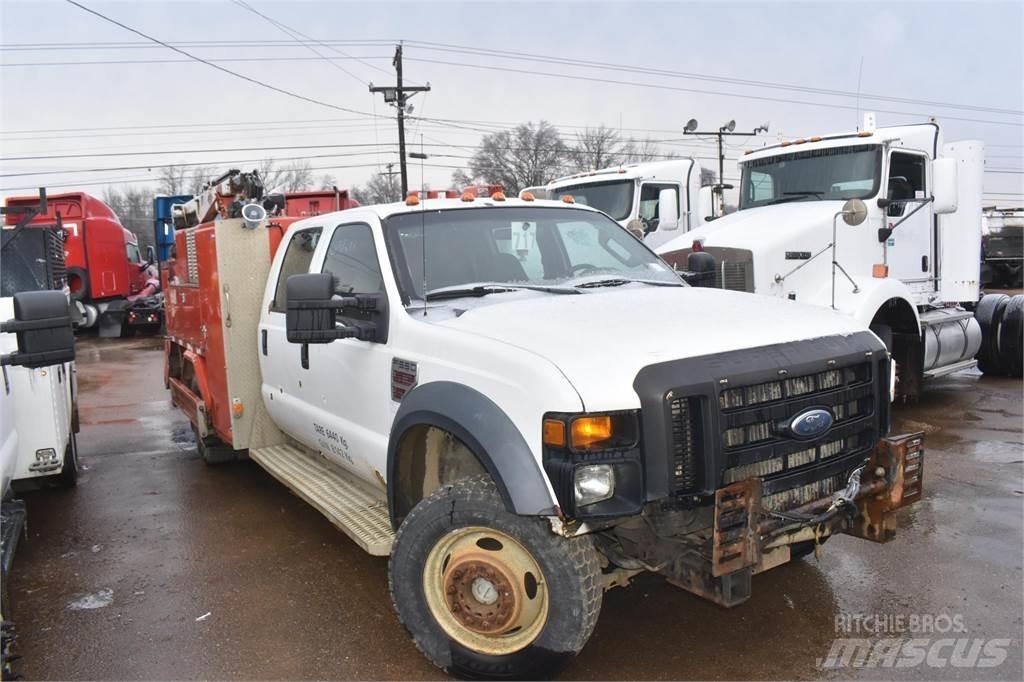 Ford F550 Komunální / Multi-užitková vozidla