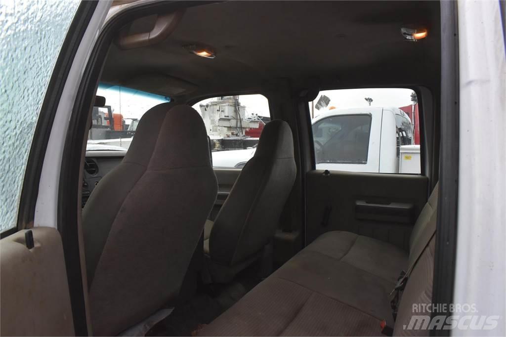 Ford F550 Komunální / Multi-užitková vozidla