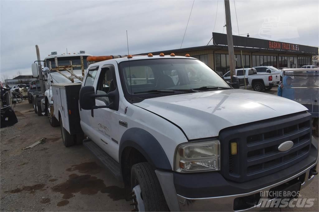 Ford F550 Komunální / Multi-užitková vozidla