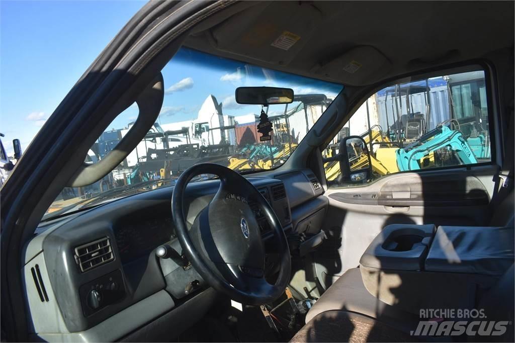Ford F550 SD Komunální / Multi-užitková vozidla