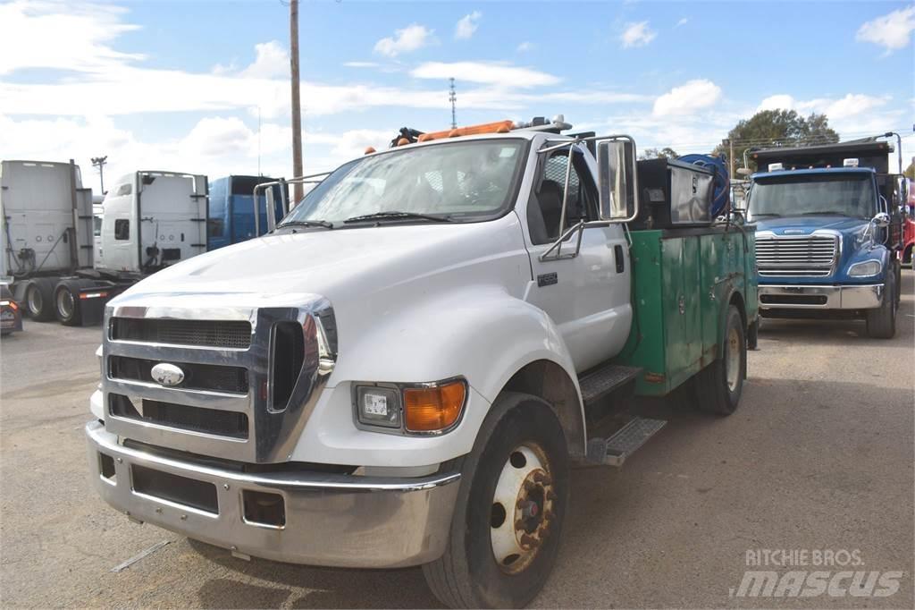 Ford F650 Komunální / Multi-užitková vozidla