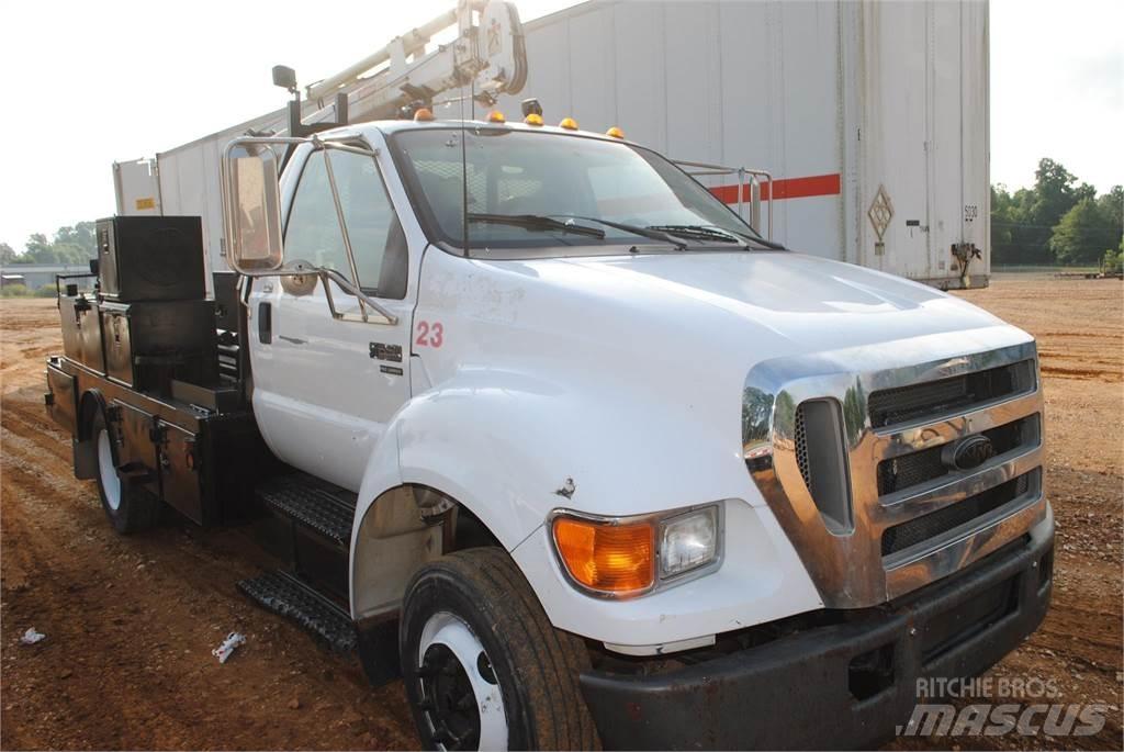 Ford F650 Komunální / Multi-užitková vozidla