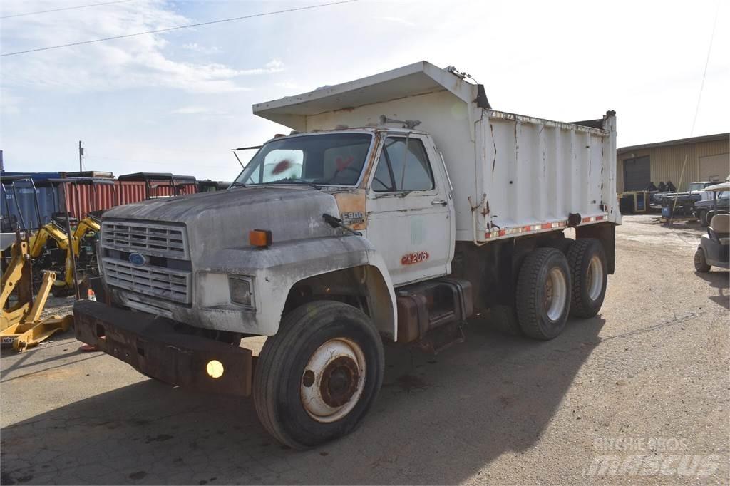 Ford F900 Sklápěče
