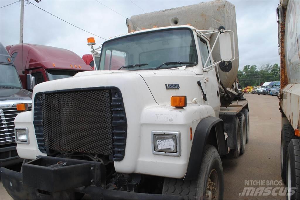 Ford L8000 Domíchávače betonu