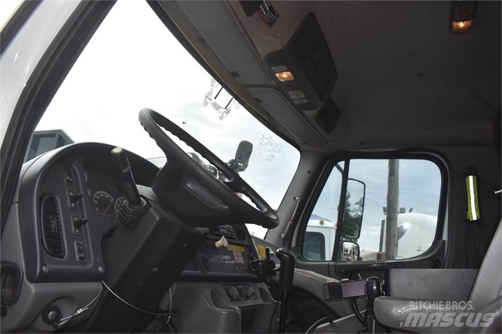 Freightliner 108SD Komunální / Multi-užitková vozidla