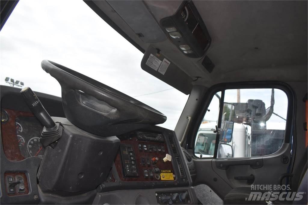 Freightliner 114SD Sklápěče