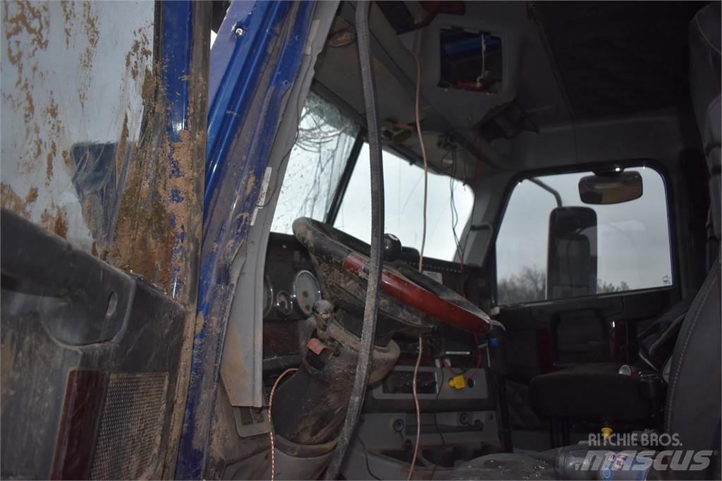 Freightliner 122SD Sklápěče
