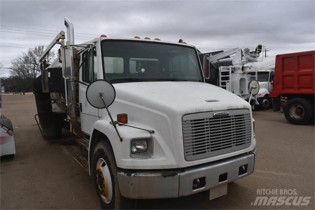 Freightliner FL70 Cisternové vozy