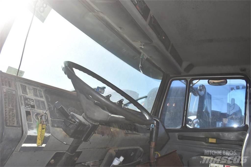 Freightliner FLC112 Sklápěče